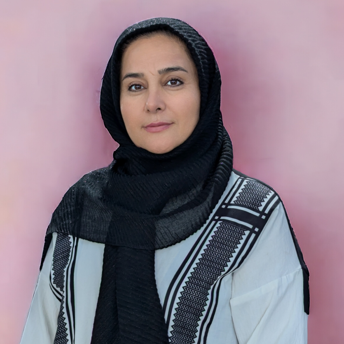 خانم شیوا حسینی