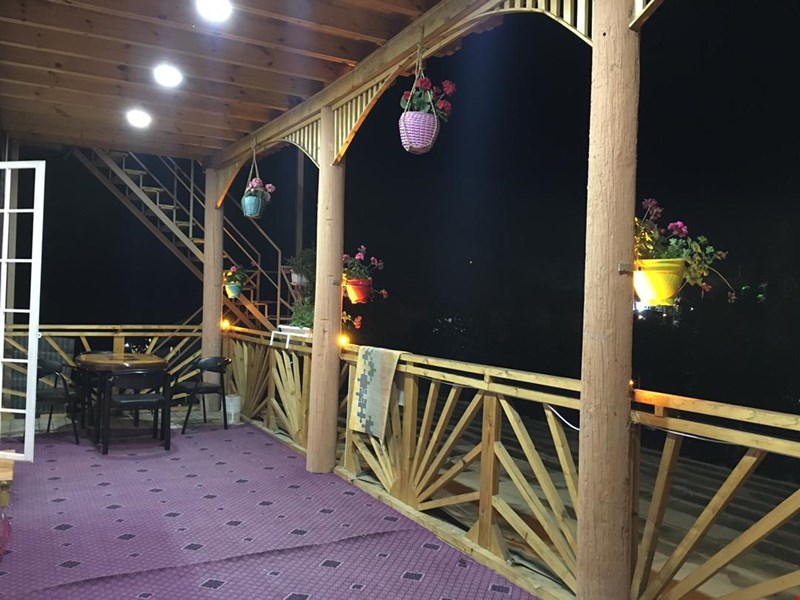شریفس خونه سنتی جنت رود بار