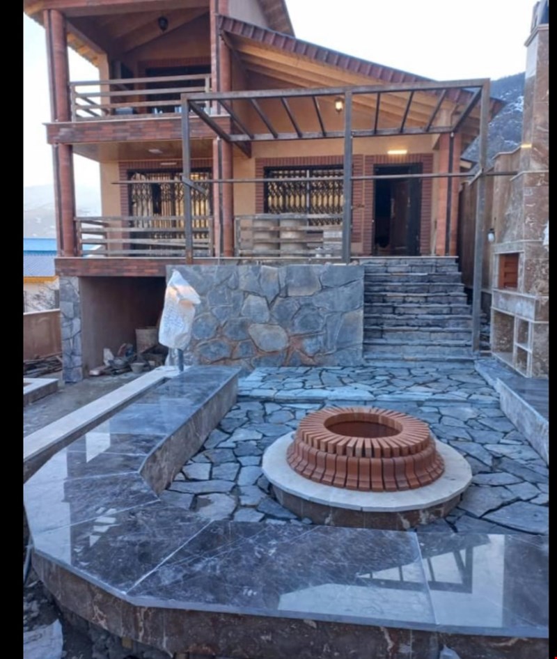 عینی